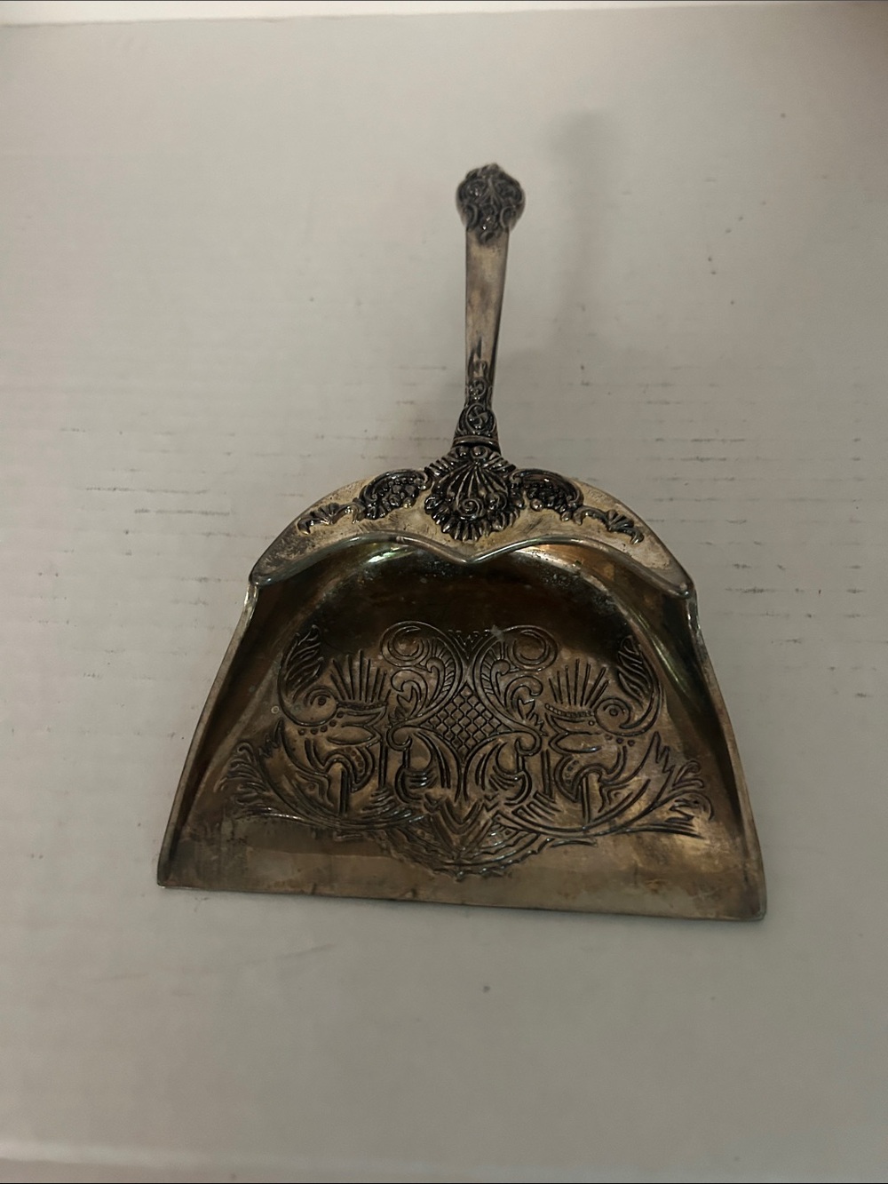 Godinger Silver Ornate Serving Dustpan